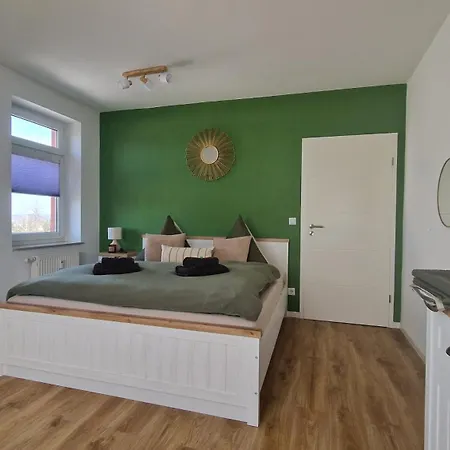 Gruene Oase Am Kuechwald * Chemnitz