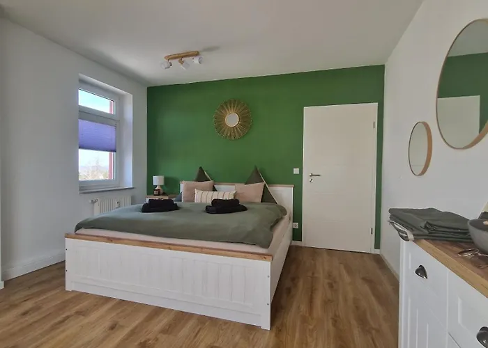 Gruene Oase Am Kuechwald * 켐니츠